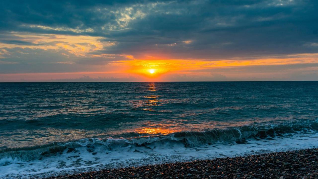 Orbi City Batumi Beach Ngoại thất bức ảnh